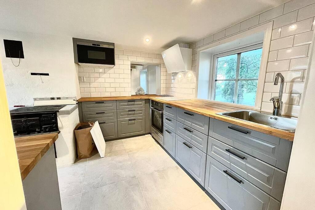 Eget Hus Med Bra Laege Och Toppstandard Λινκόπινγκ Εξωτερικό φωτογραφία